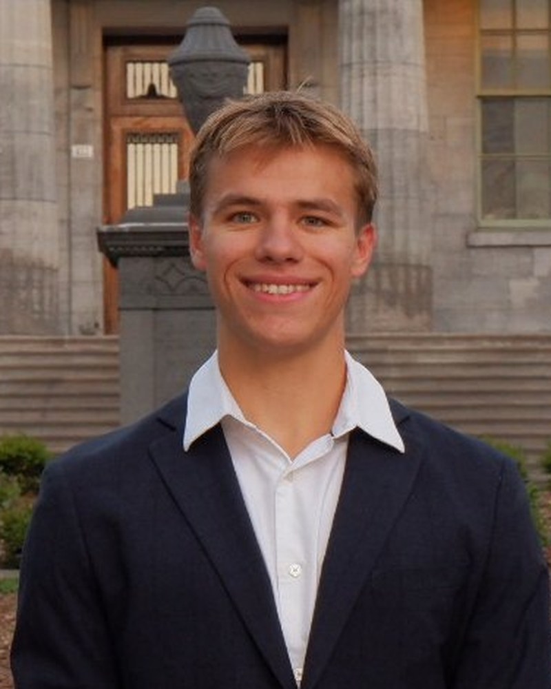 Elliot Loveless